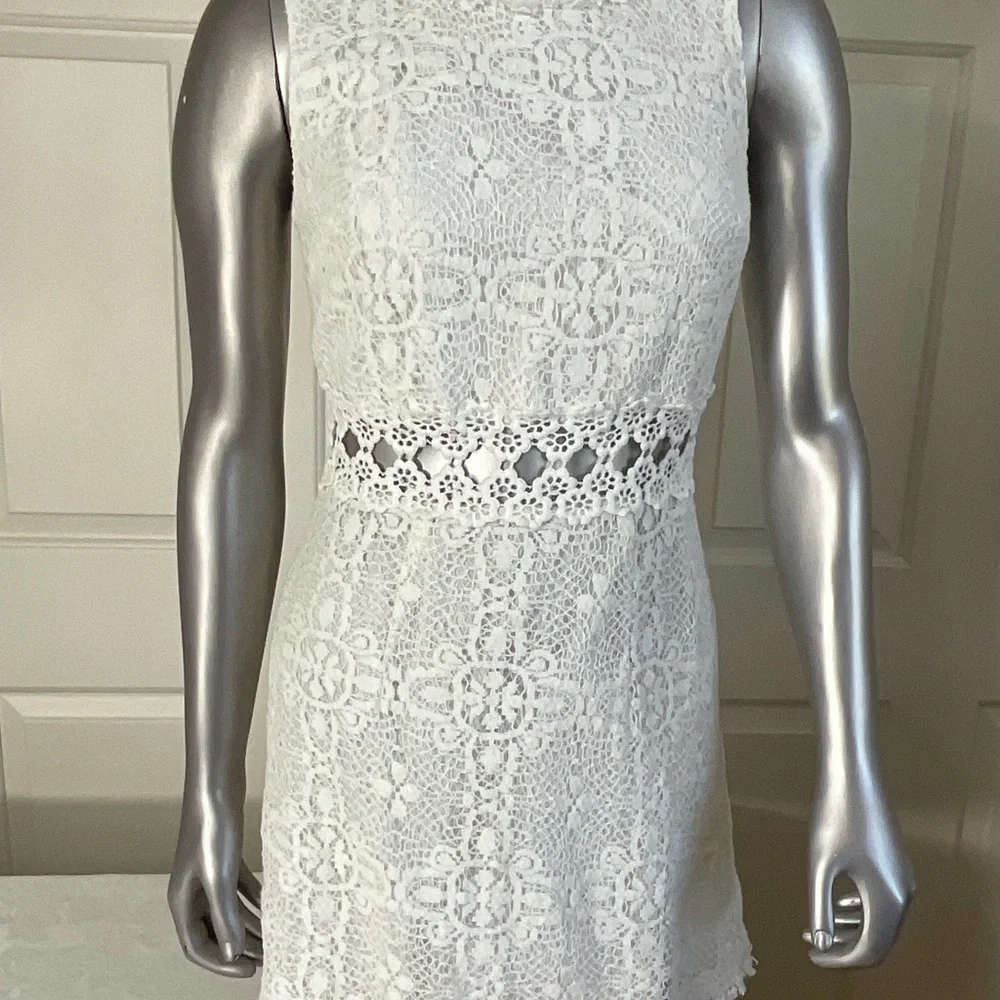 TopShop white sleeveless eyelet Lace Sleeveless short dress Women Size 4 - Picture 3 of 9